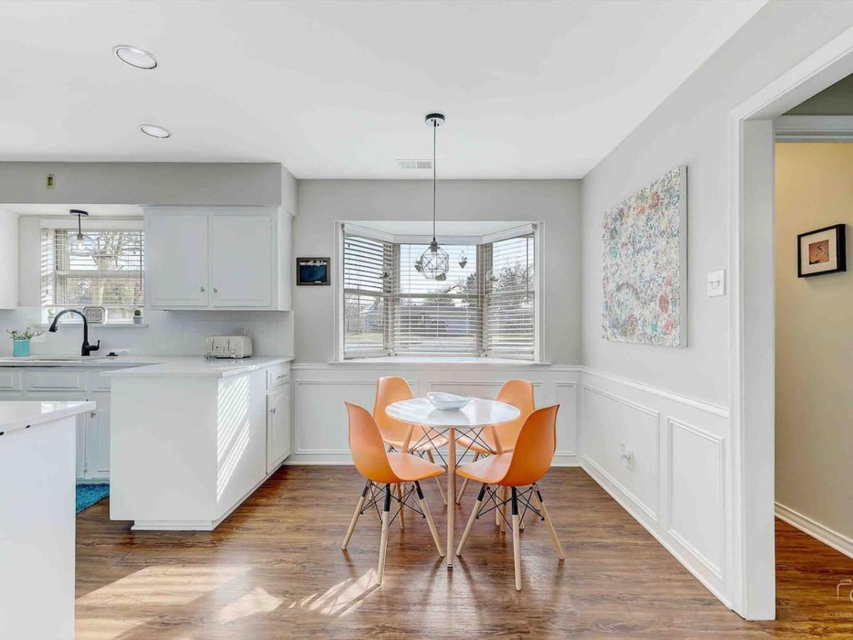 5 Star House - Chic Mid-century Modern Luxury *